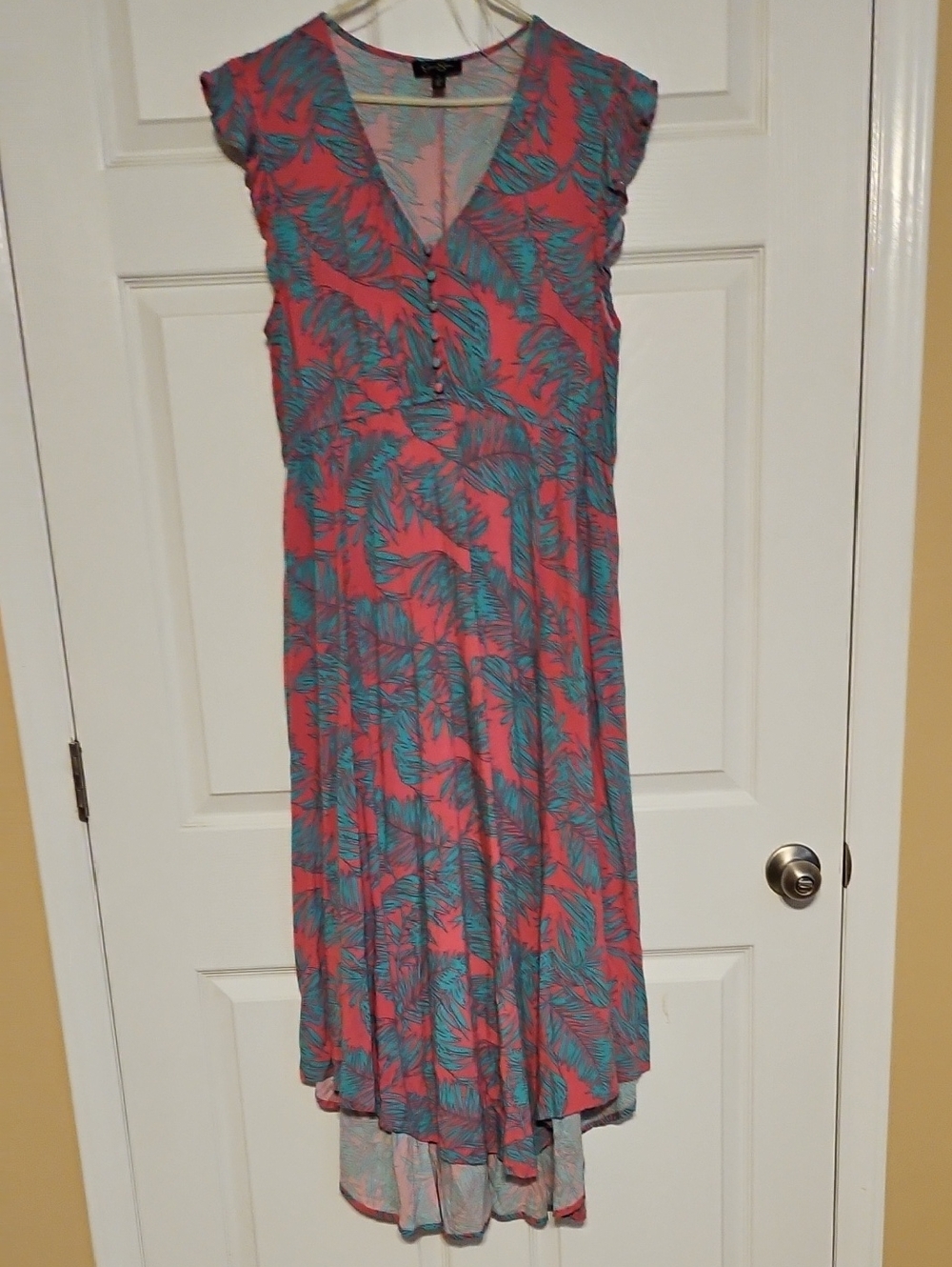Jessica Simpson Simmer Dress in Coral & Teal Palm Print